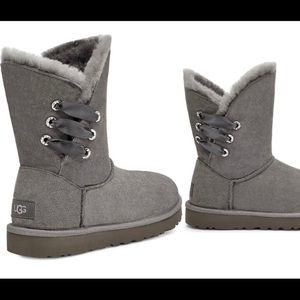 NEW Constantine UGGS Satin Gray Ribbon 6
